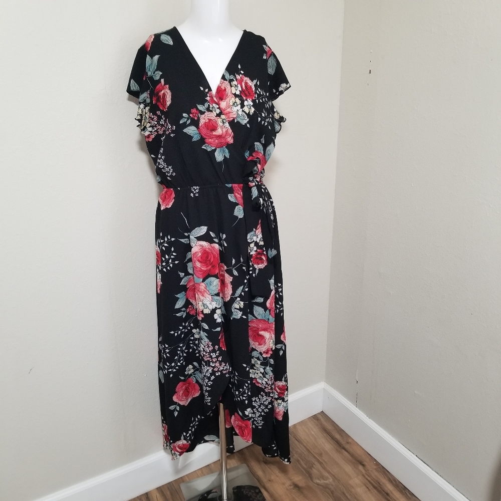 Dream Of Me  Women's dress Size L